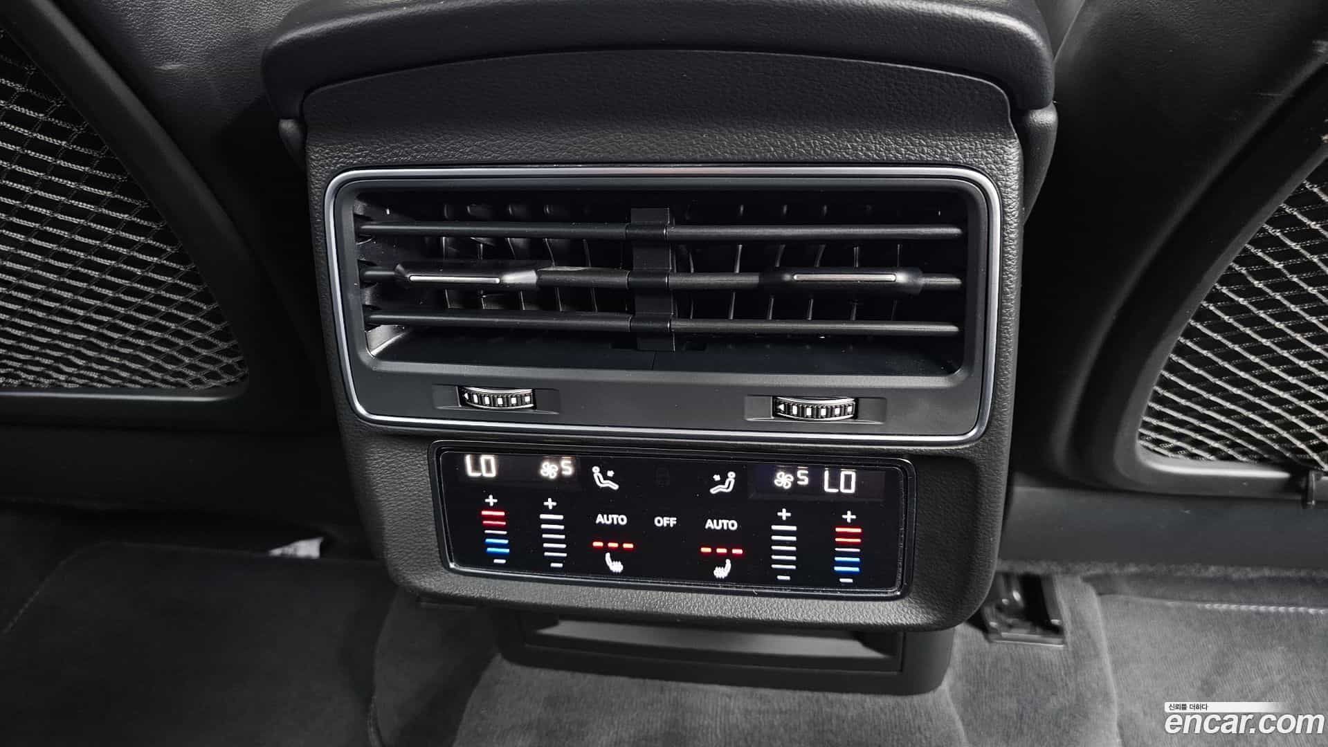 Q8 Audi 2021.9-OPTION-023