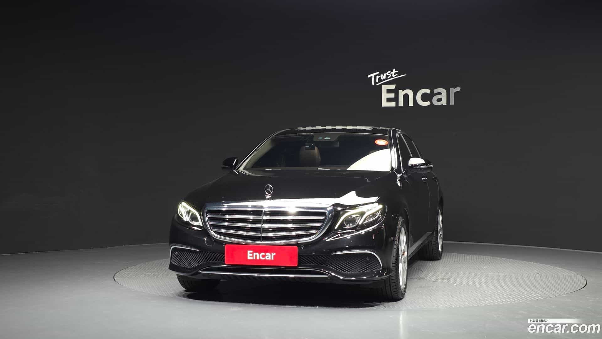 E-Class Mercedes-Benz 2019.6-OUTER-003