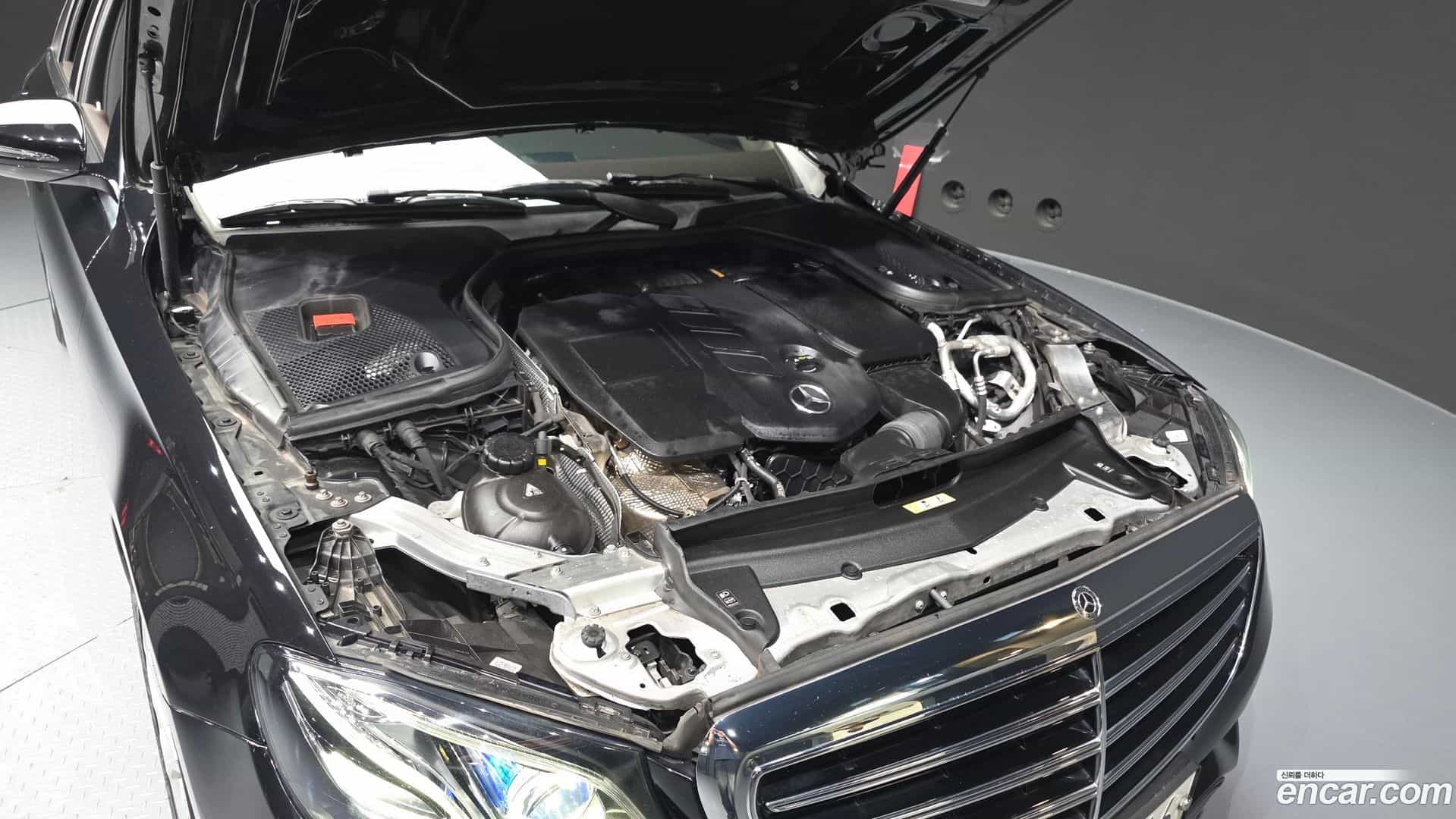 E-Class Mercedes-Benz 2019.6-OUTER-006