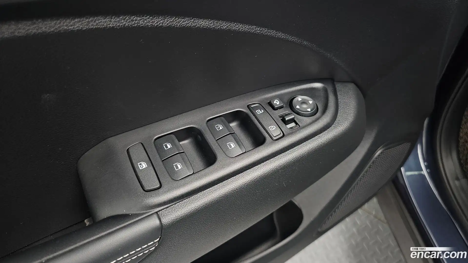 Venue Hyundai 2024.6-OPTION-021