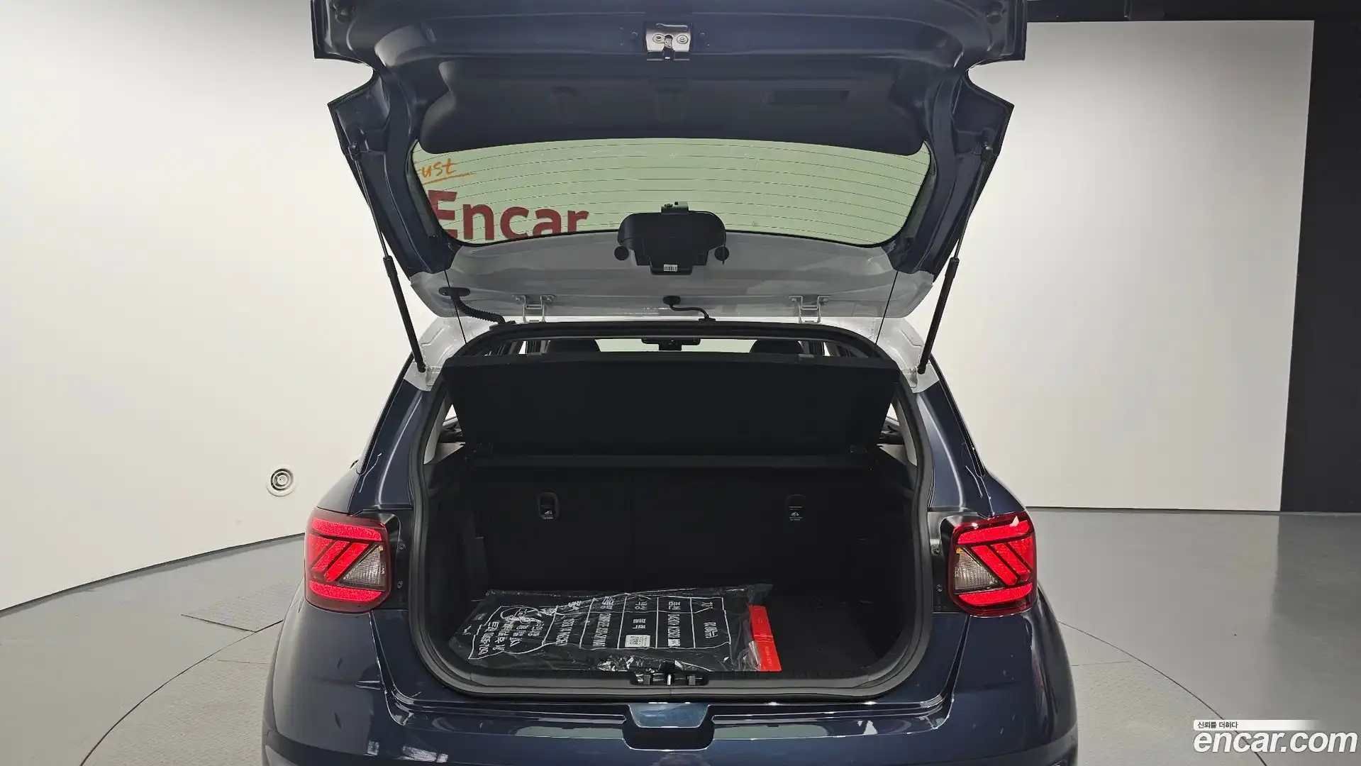 Venue Hyundai 2024.6-OPTION-024