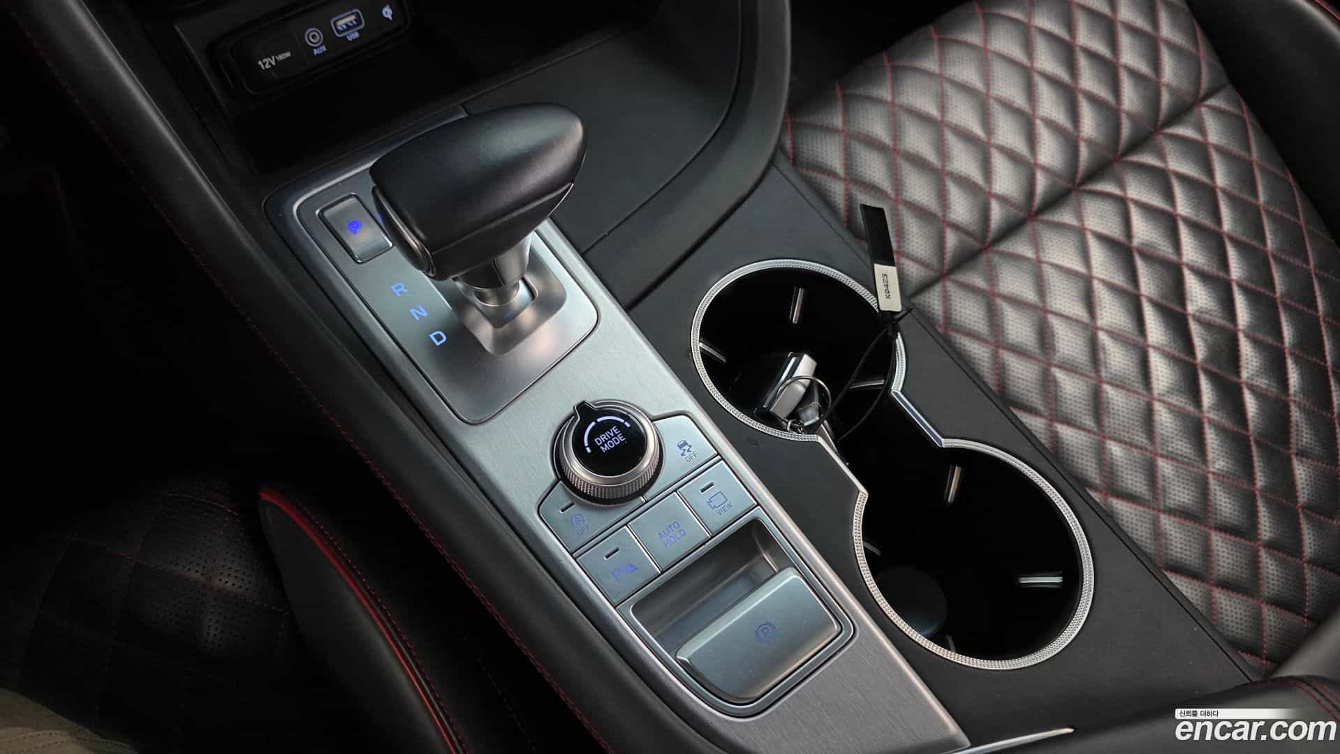G70 Genesis 2019.1-INNER-009