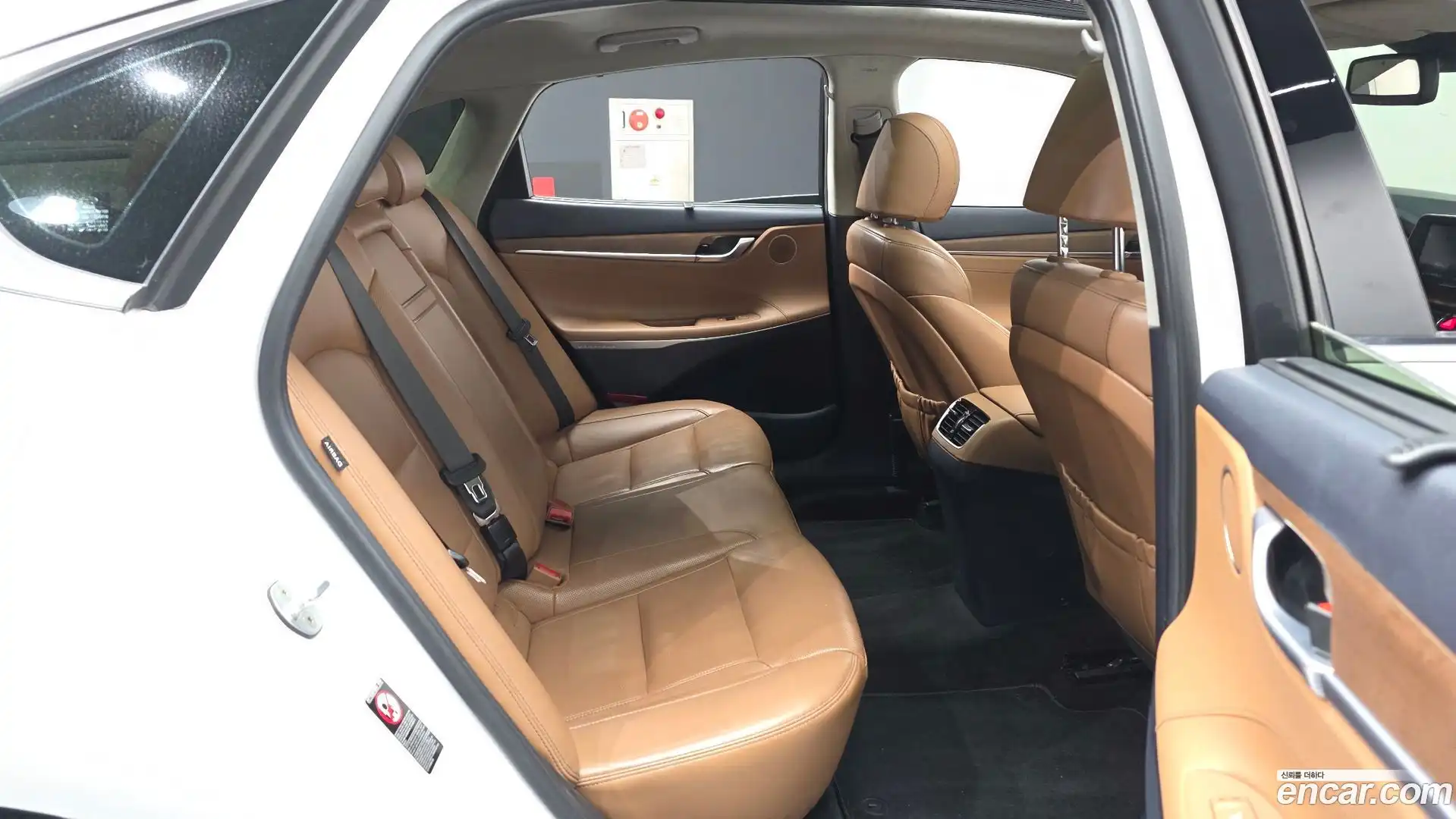 Grandeur Hyundai 2017.9-OPTION-016