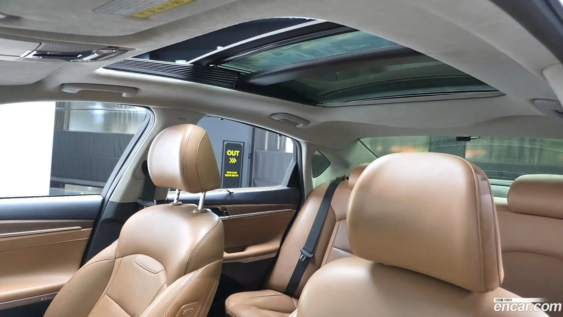 Grandeur Hyundai 2017.9-OPTION-023