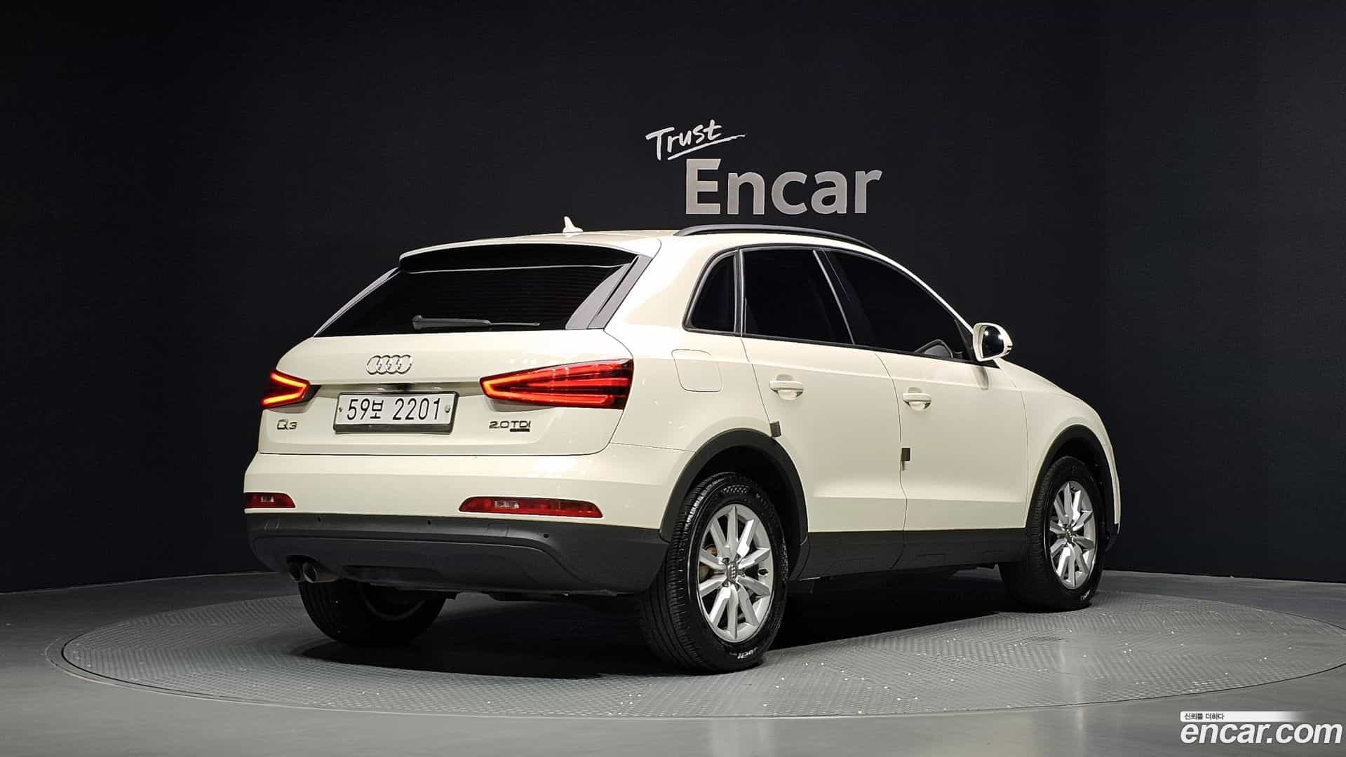 Q3 Audi 2014.6-OUTER-002