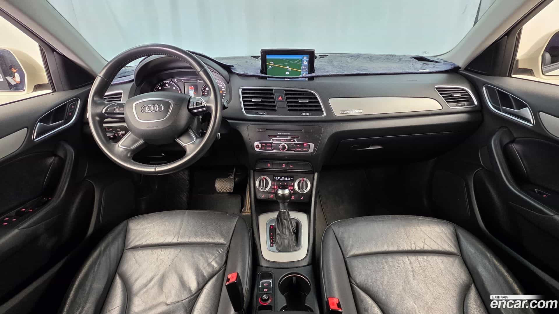 Q3 Audi 2014.6-INNER-007