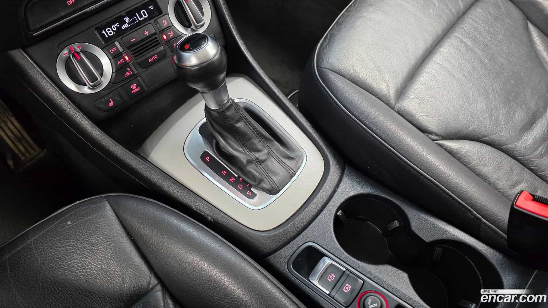 Q3 Audi 2014.6-INNER-009