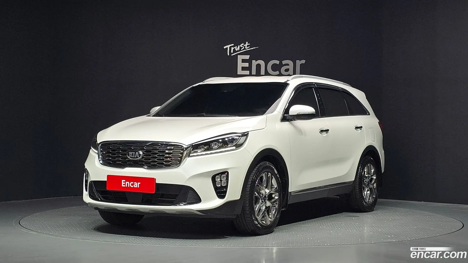 Main__Slider__Photo:Sorento Kia 2019.5-0