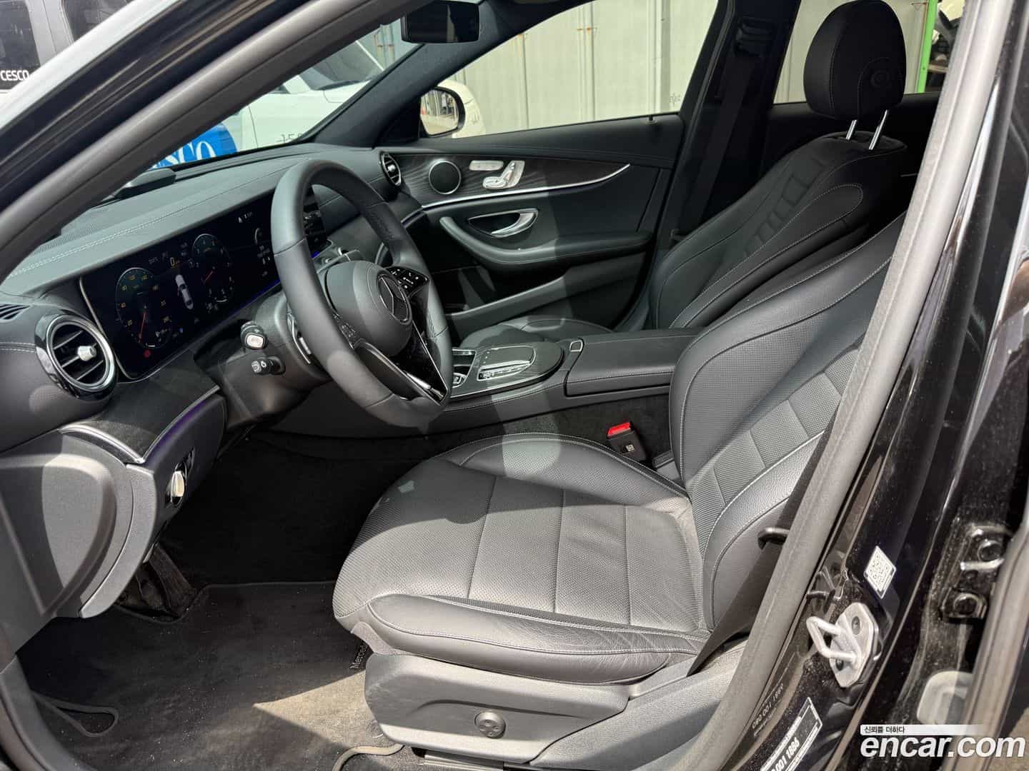 E-Class Mercedes-Benz 2023.5-OUTER-005