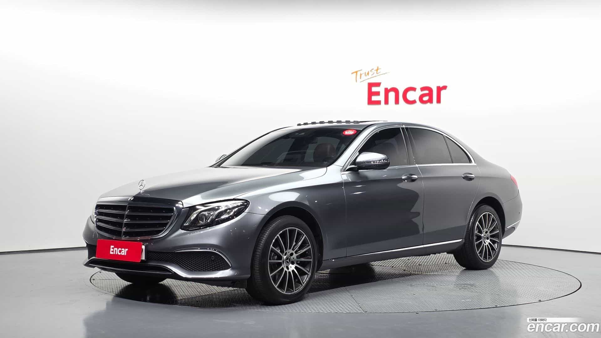 E-Class Mercedes-Benz 2019.7-OUTER-001