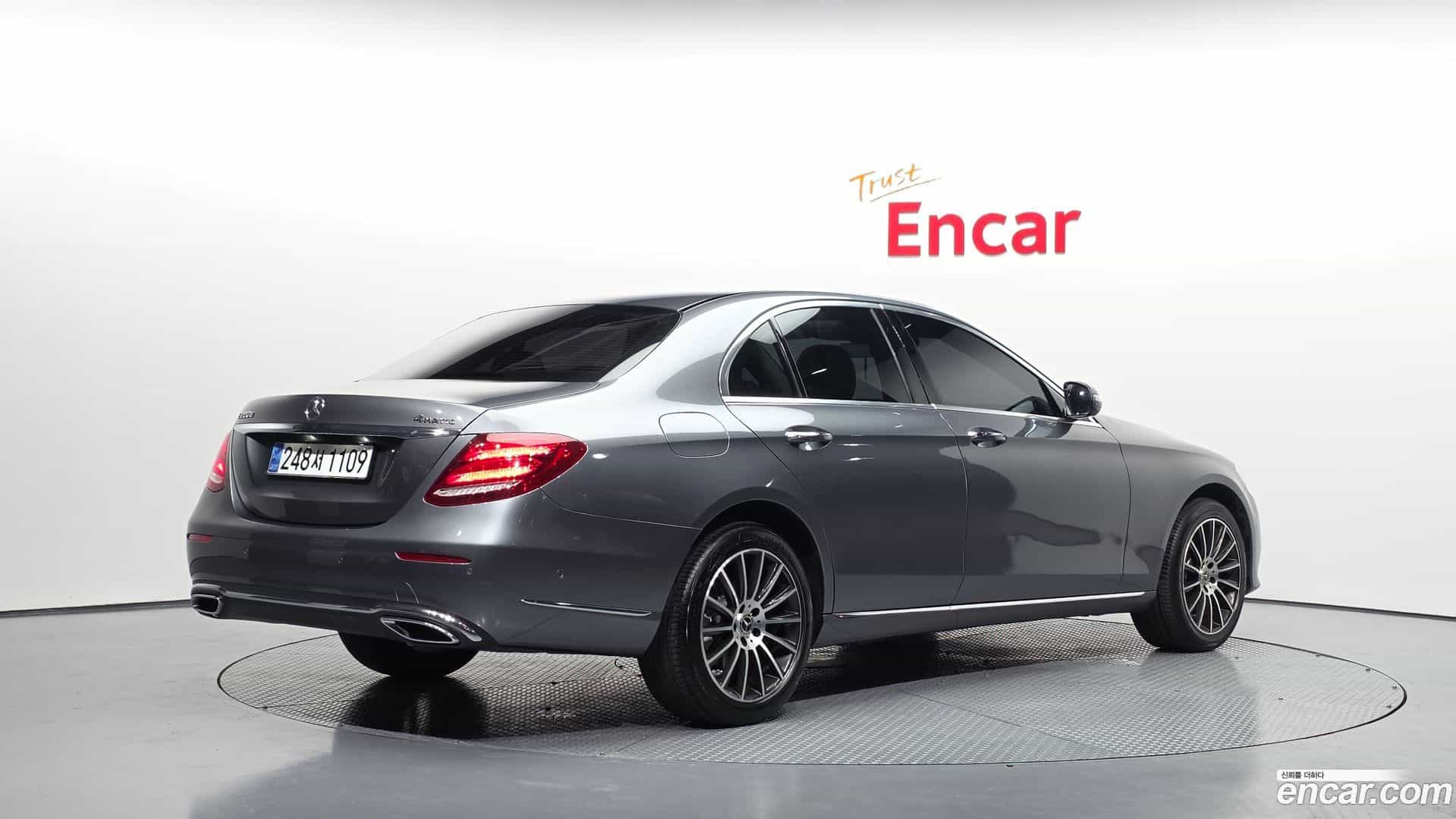 E-Class Mercedes-Benz 2019.7-OUTER-002