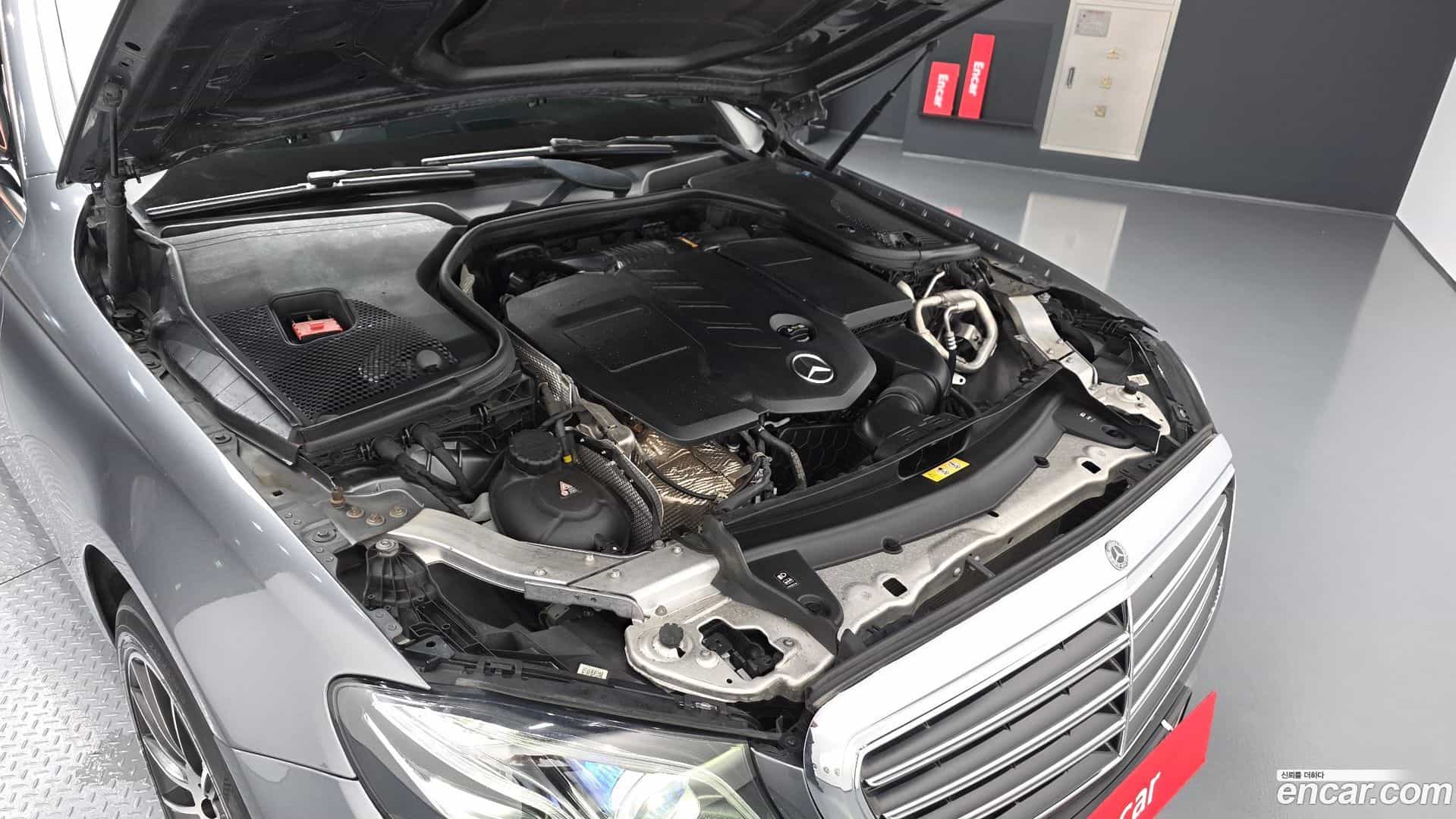 E-Class Mercedes-Benz 2019.7-OUTER-006