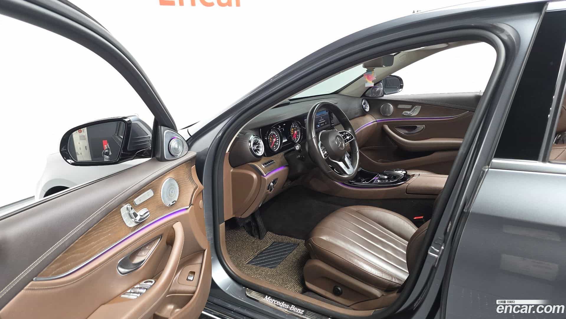 E-Class Mercedes-Benz 2019.7-INNER-010