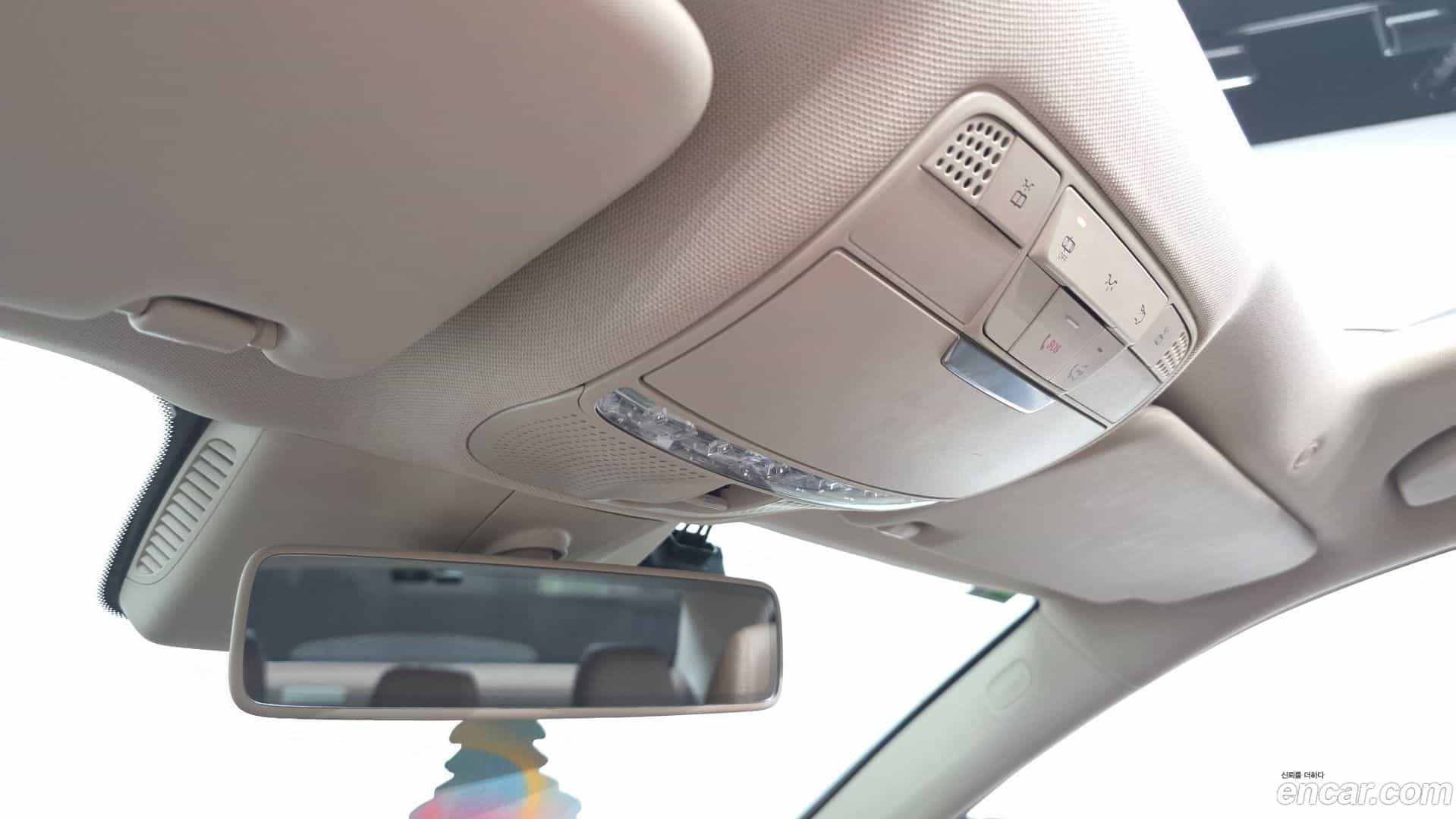 E-Class Mercedes-Benz 2019.7-OPTION-021