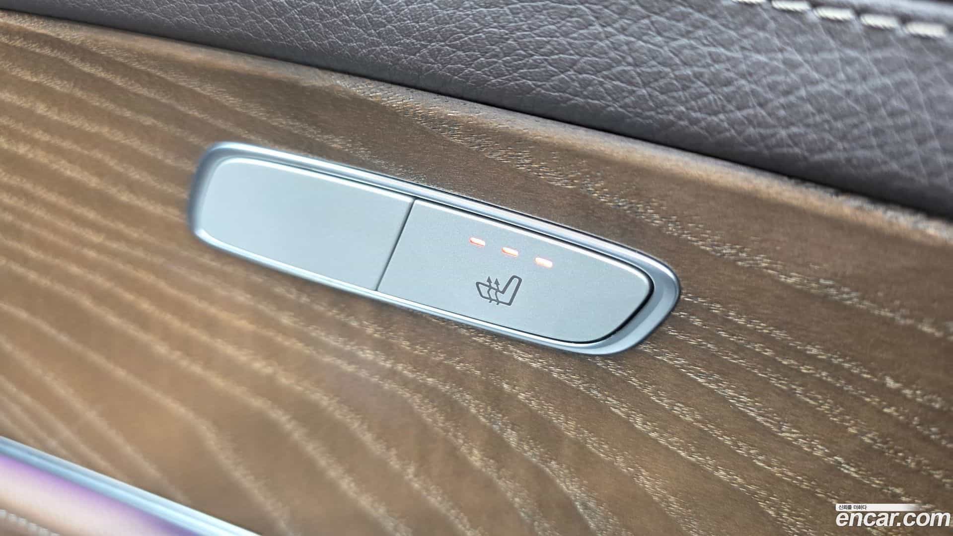 E-Class Mercedes-Benz 2019.7-OPTION-022