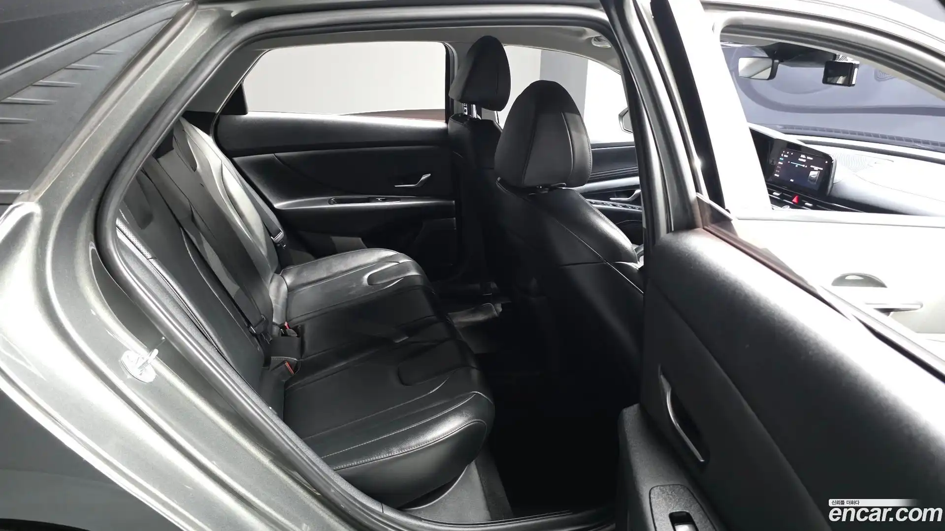 AVANTE Hyundai 2021.3-OPTION-015