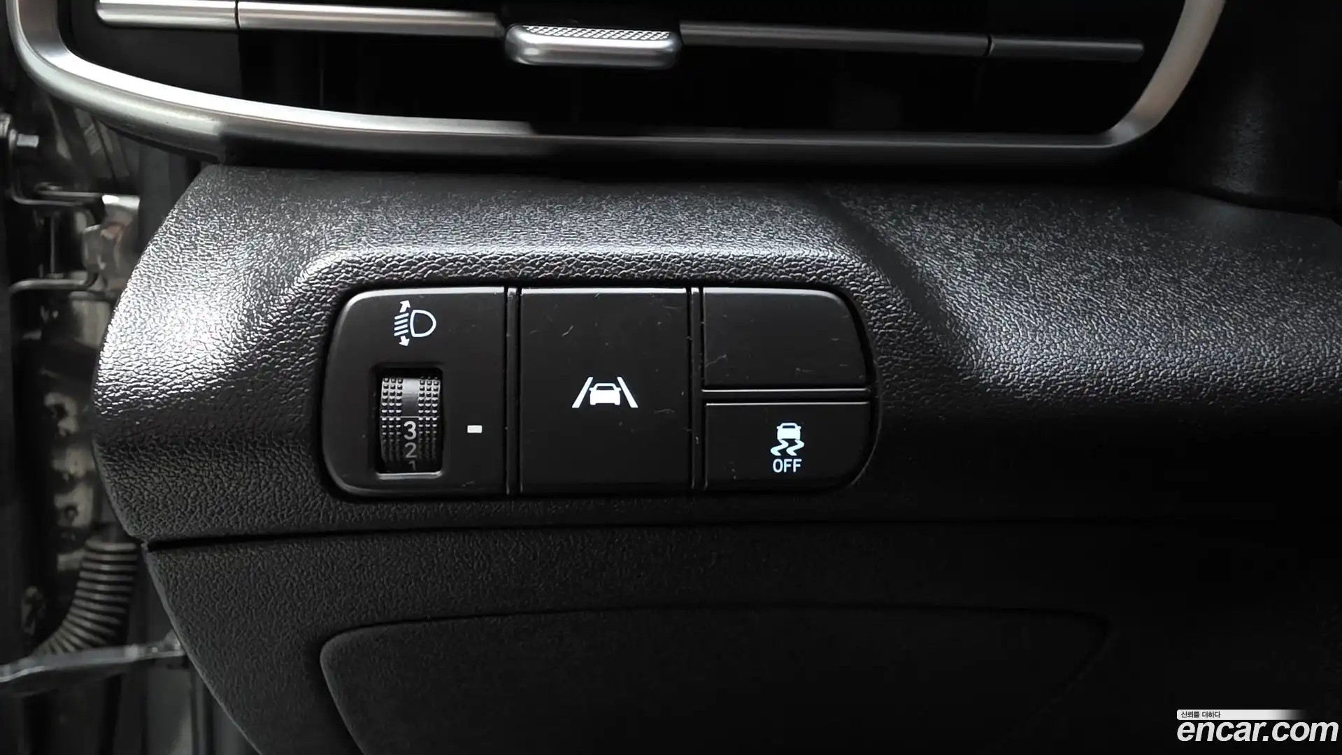 AVANTE Hyundai 2021.3-OPTION-021
