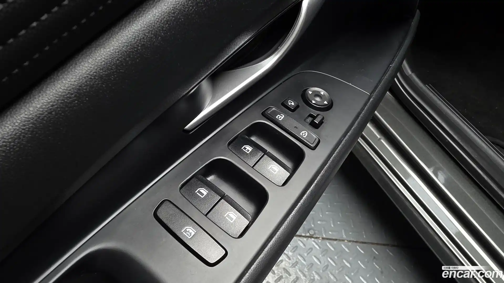 AVANTE Hyundai 2021.3-OPTION-023