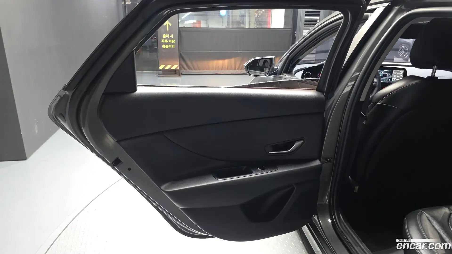 AVANTE Hyundai 2021.3-INNER-035