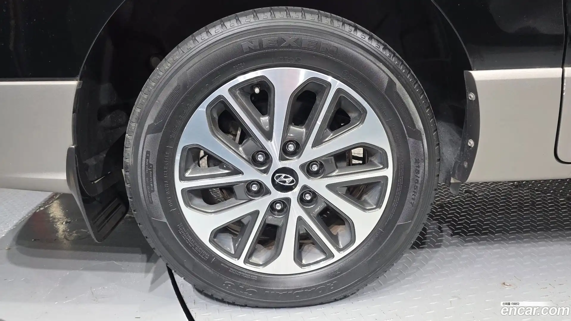 Starex Hyundai 2020.0-OUTER-005