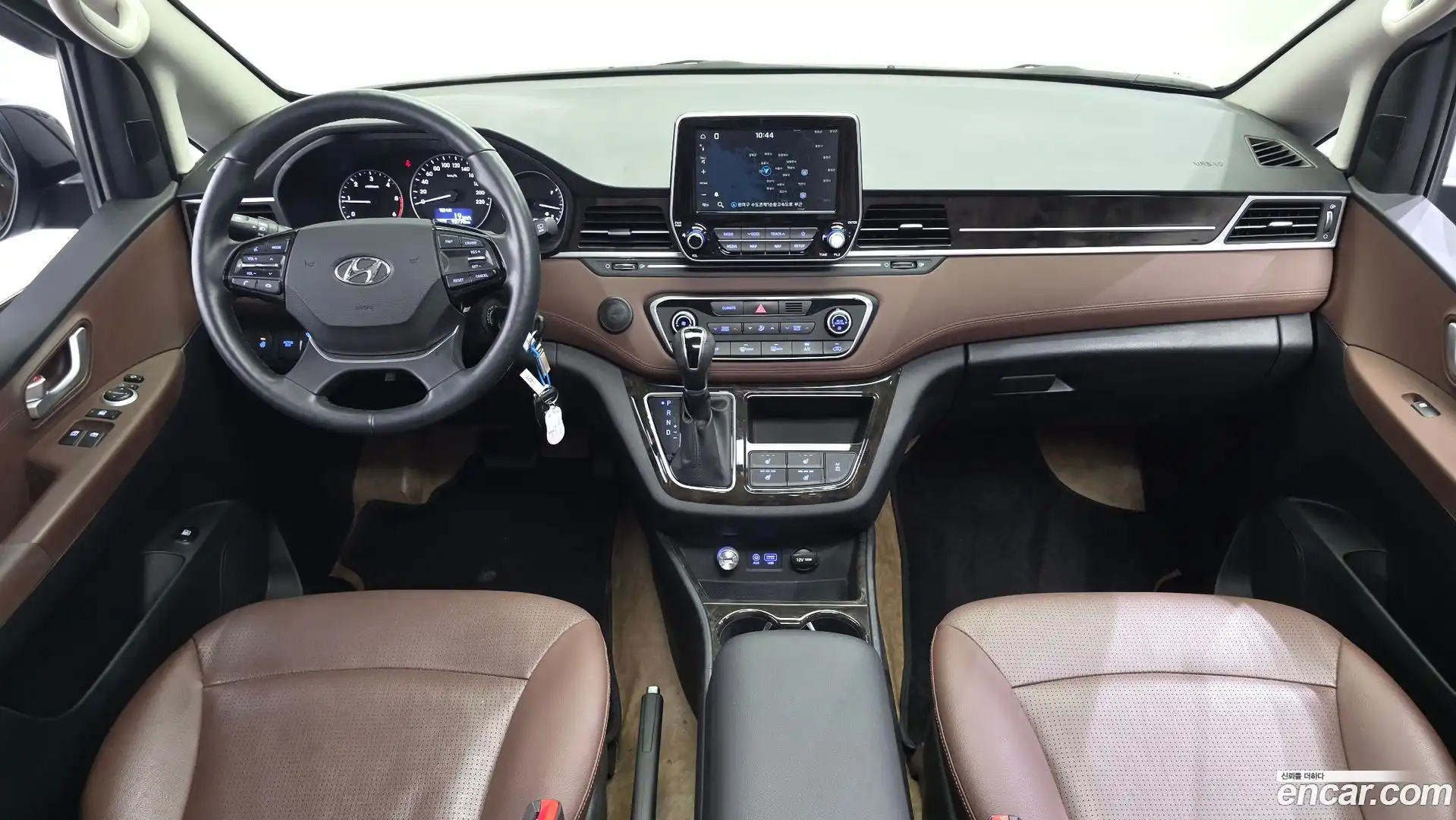 Starex Hyundai 2020.0-INNER-007