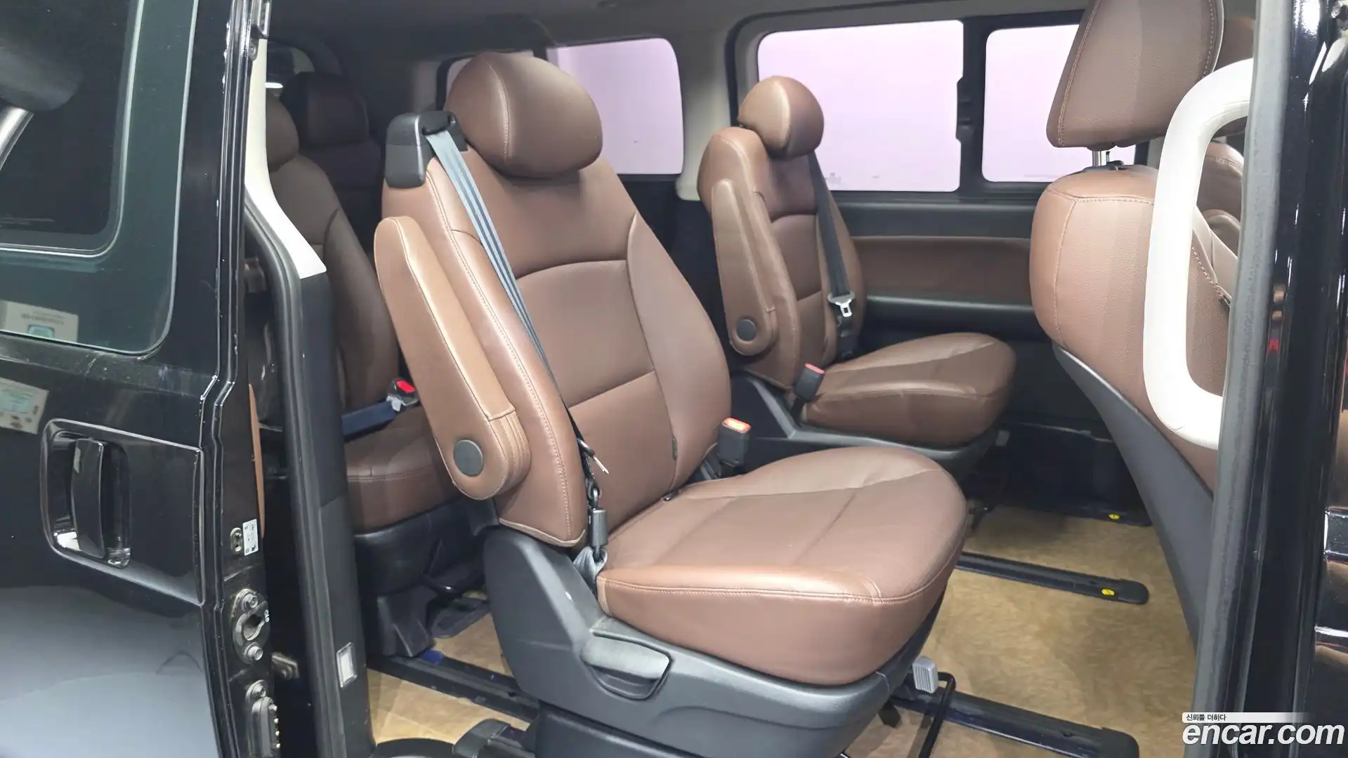Starex Hyundai 2020.0-OPTION-015