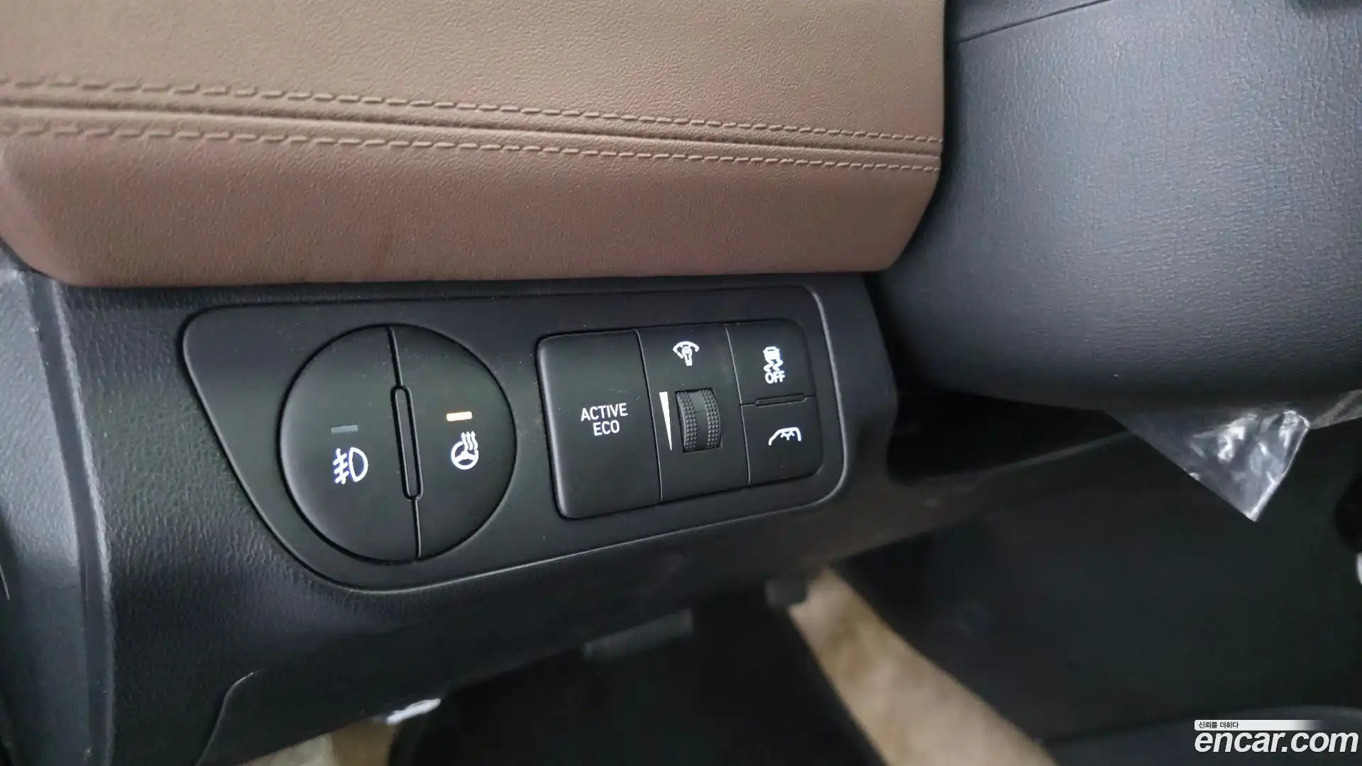 Starex Hyundai 2020.0-OPTION-024