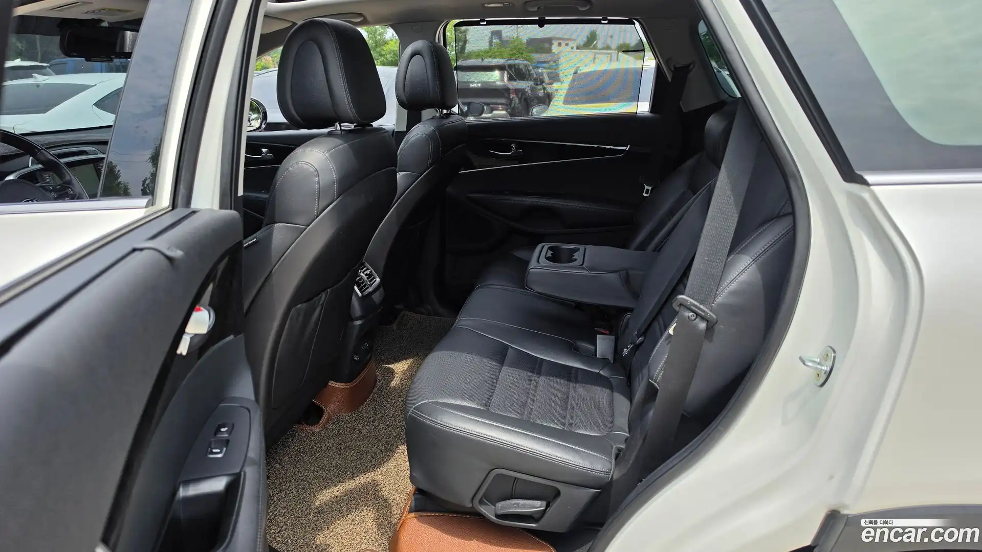 Sorento Kia 2016.8-OPTION-015