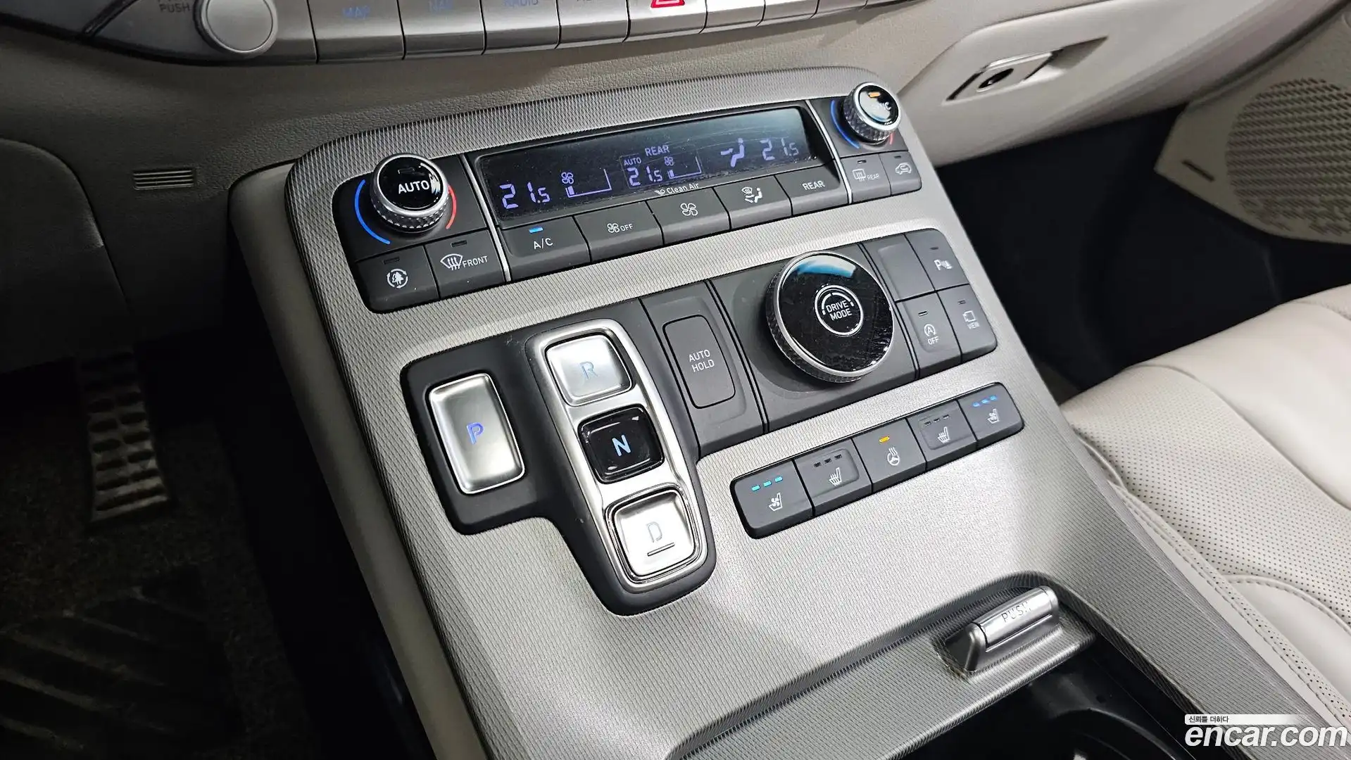 Palisade Hyundai 2021.9-INNER-009