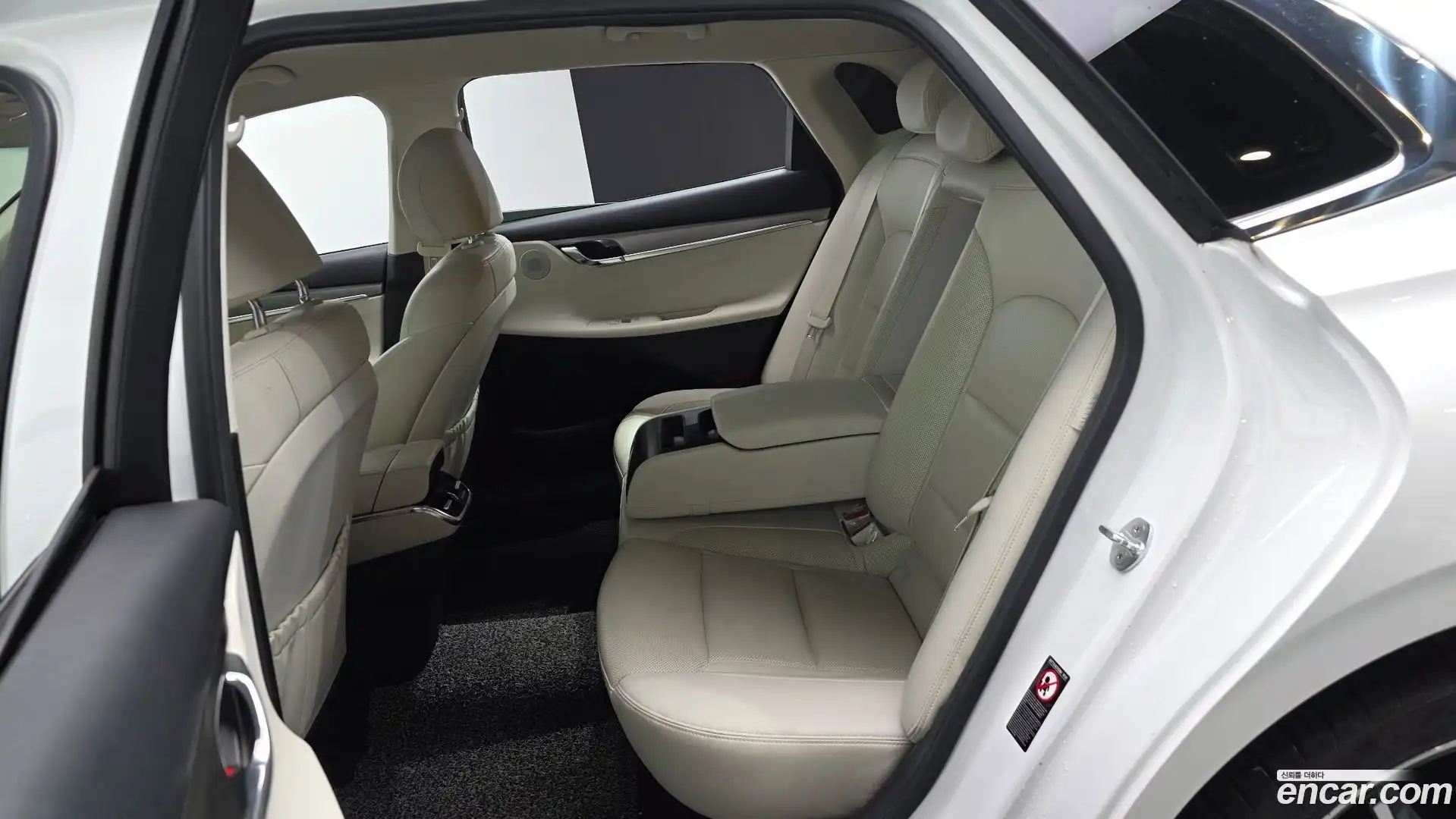Grandeur Hyundai 2022.4-OPTION-016