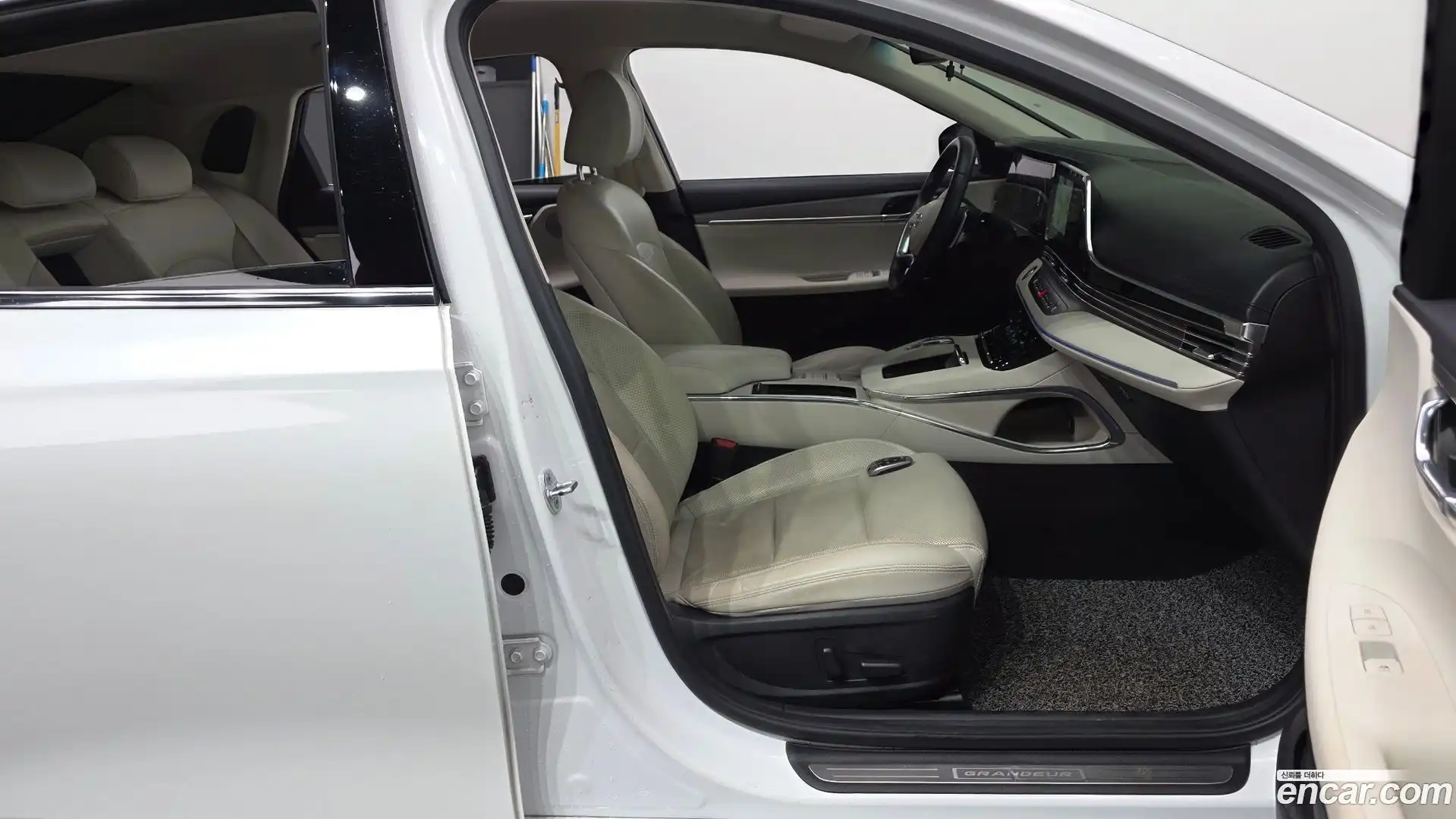 Grandeur Hyundai 2022.4-INNER-036