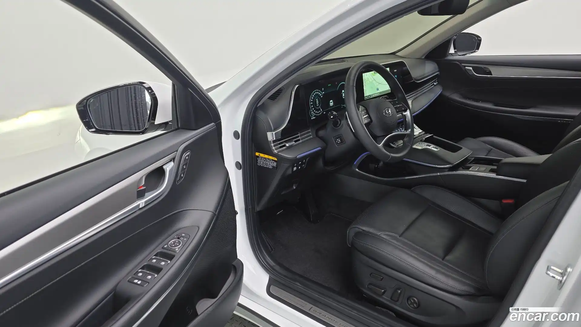 Grandeur Hyundai 2020.3-OPTION-015