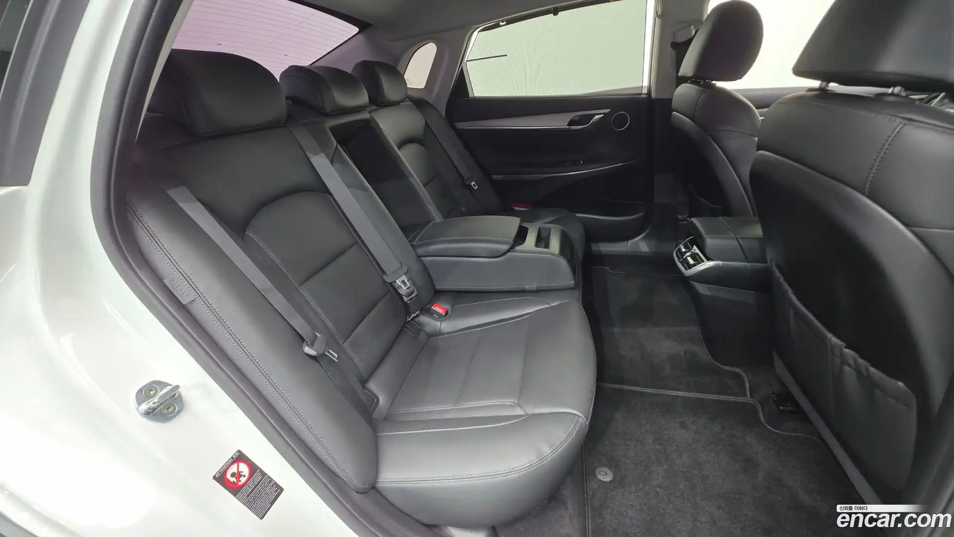 Grandeur Hyundai 2020.3-OPTION-023
