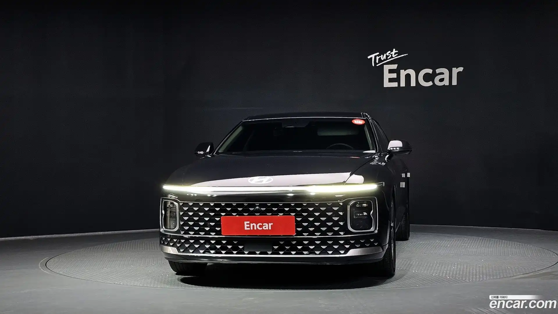 Grandeur Hyundai 2023.0-OUTER-003