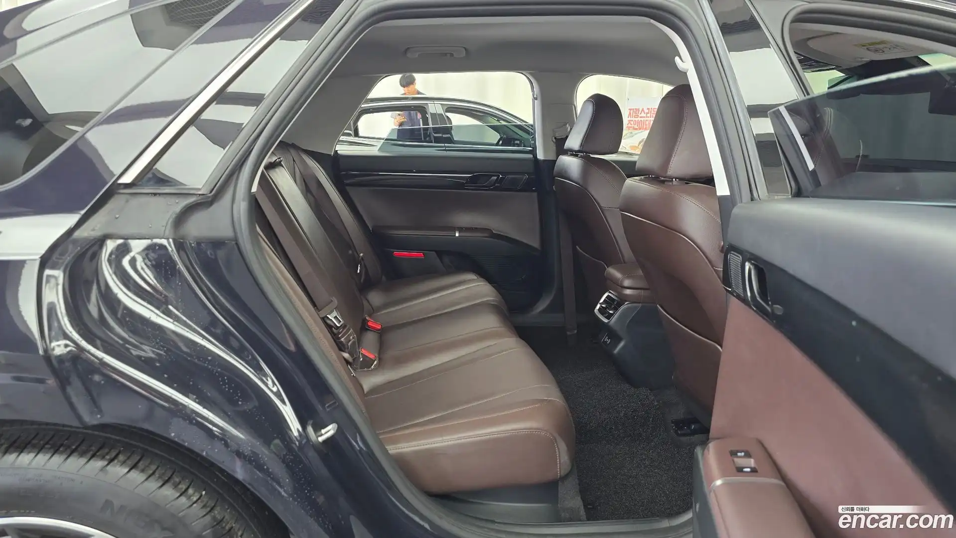 Grandeur Hyundai 2023.0-OPTION-015