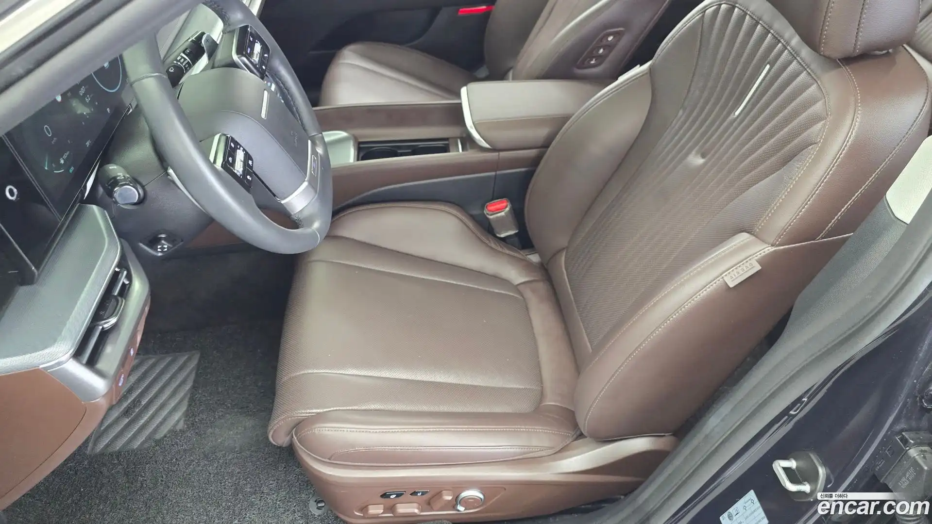 Grandeur Hyundai 2023.0-OPTION-043