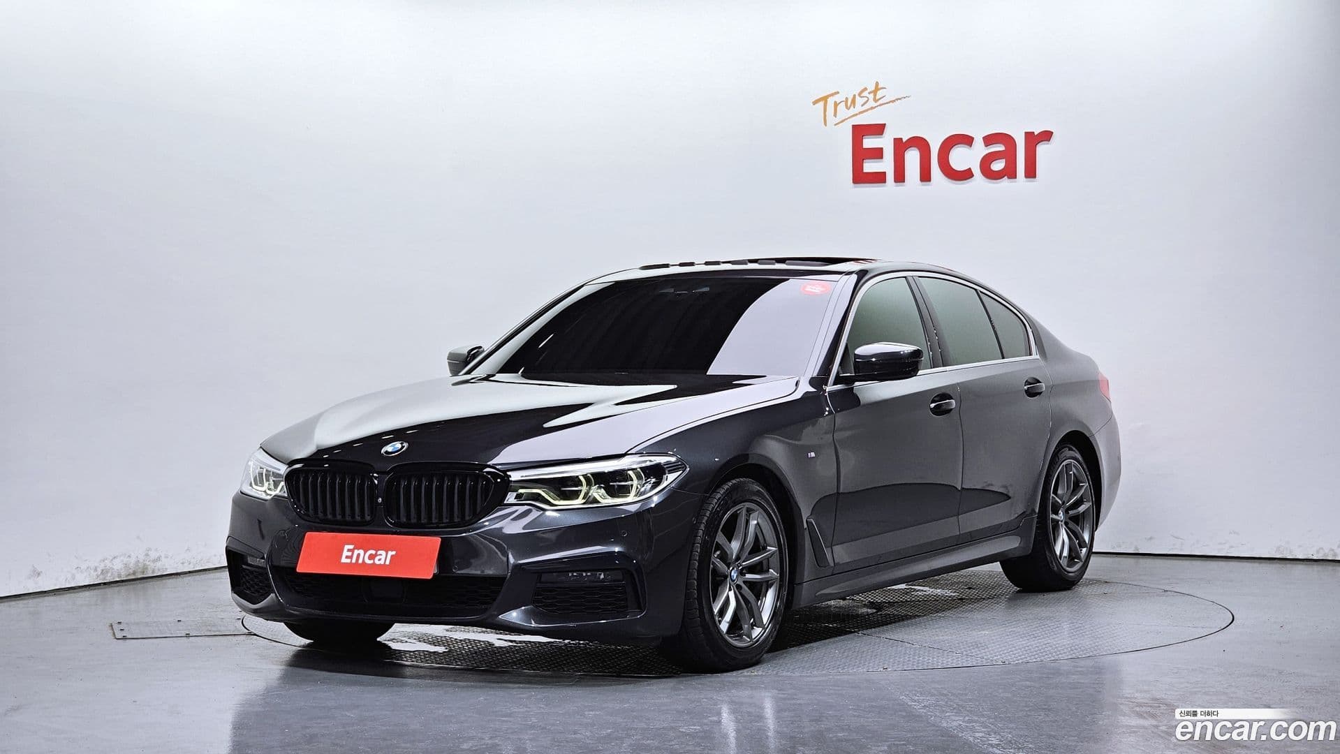 Main__Slider__Photo:5-Series BMW 2020.0-0