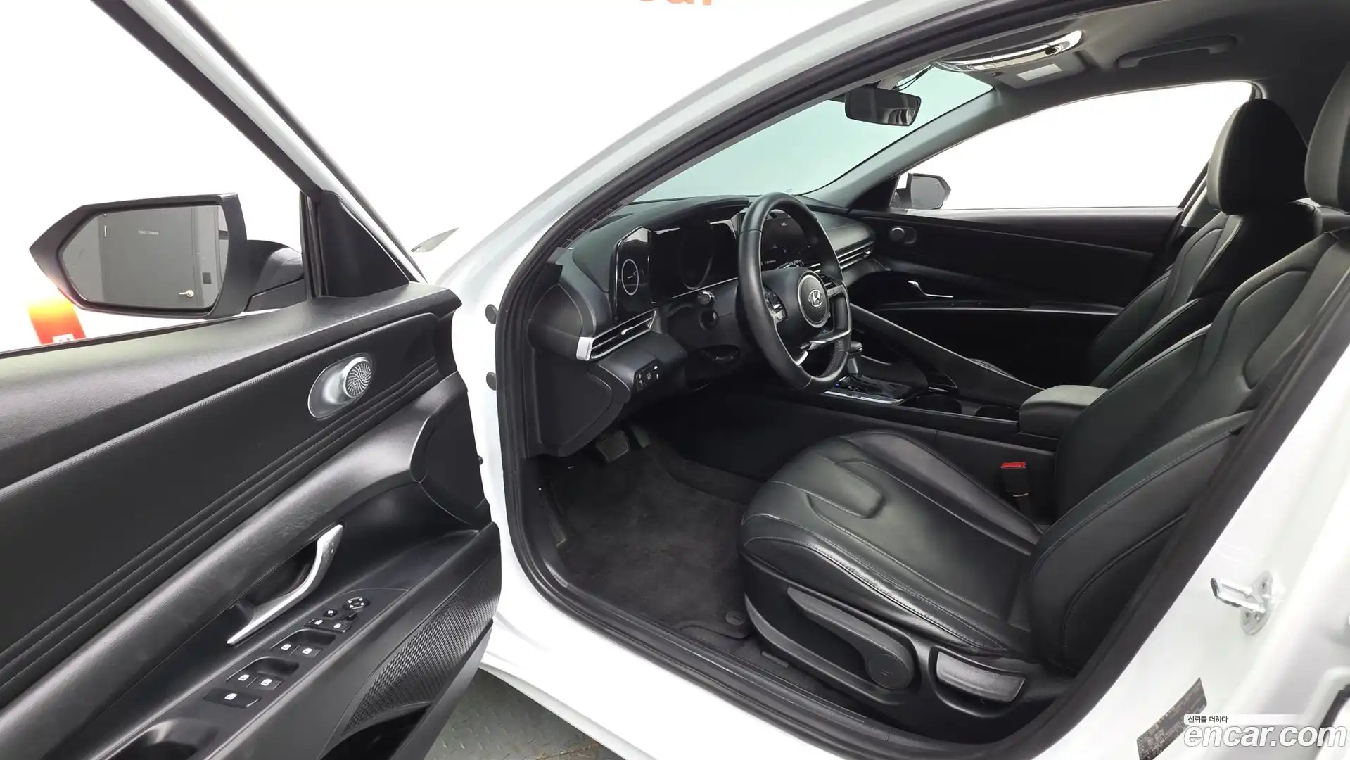 AVANTE Hyundai 2022.4-INNER-010