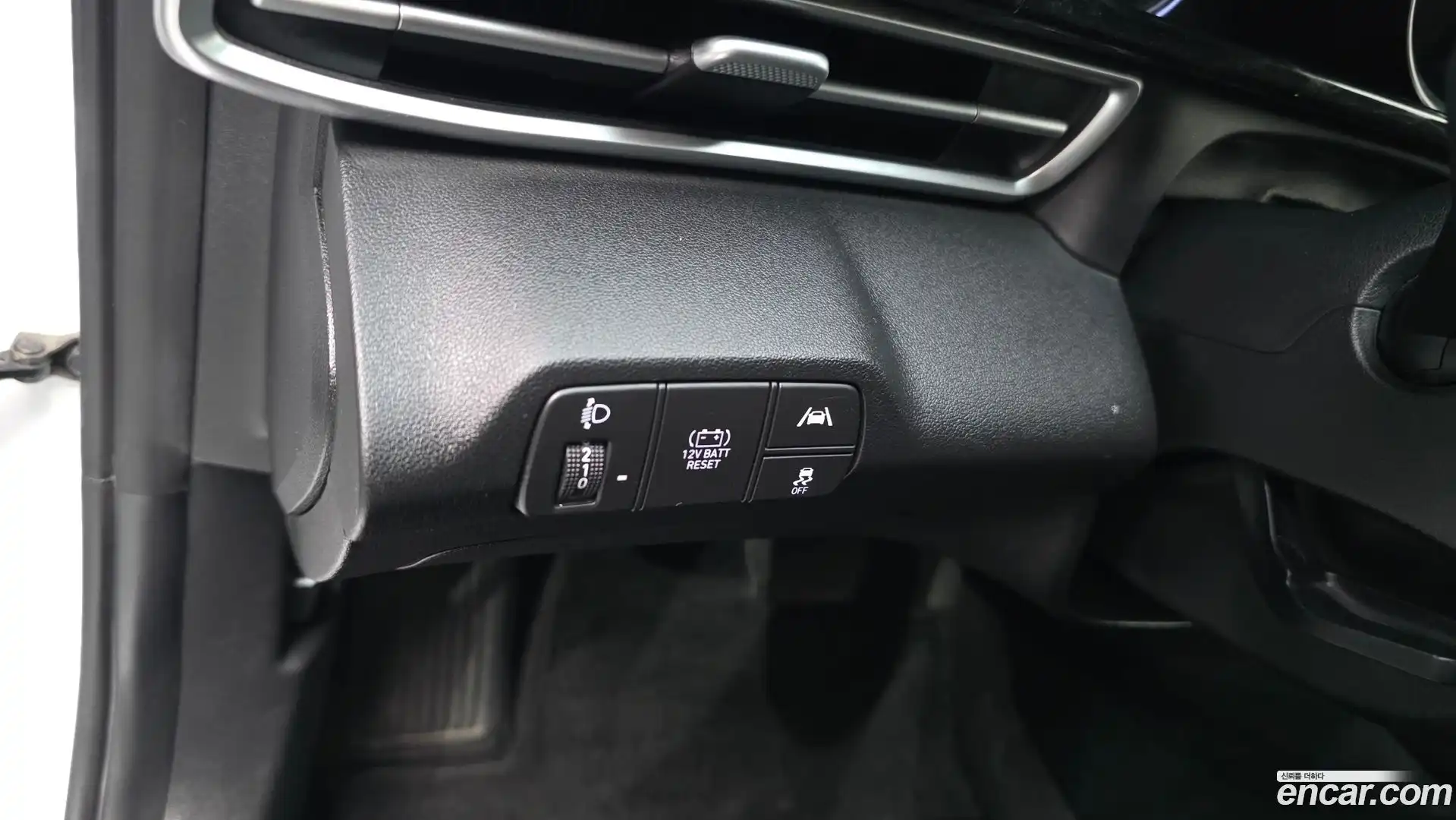AVANTE Hyundai 2022.4-OPTION-023