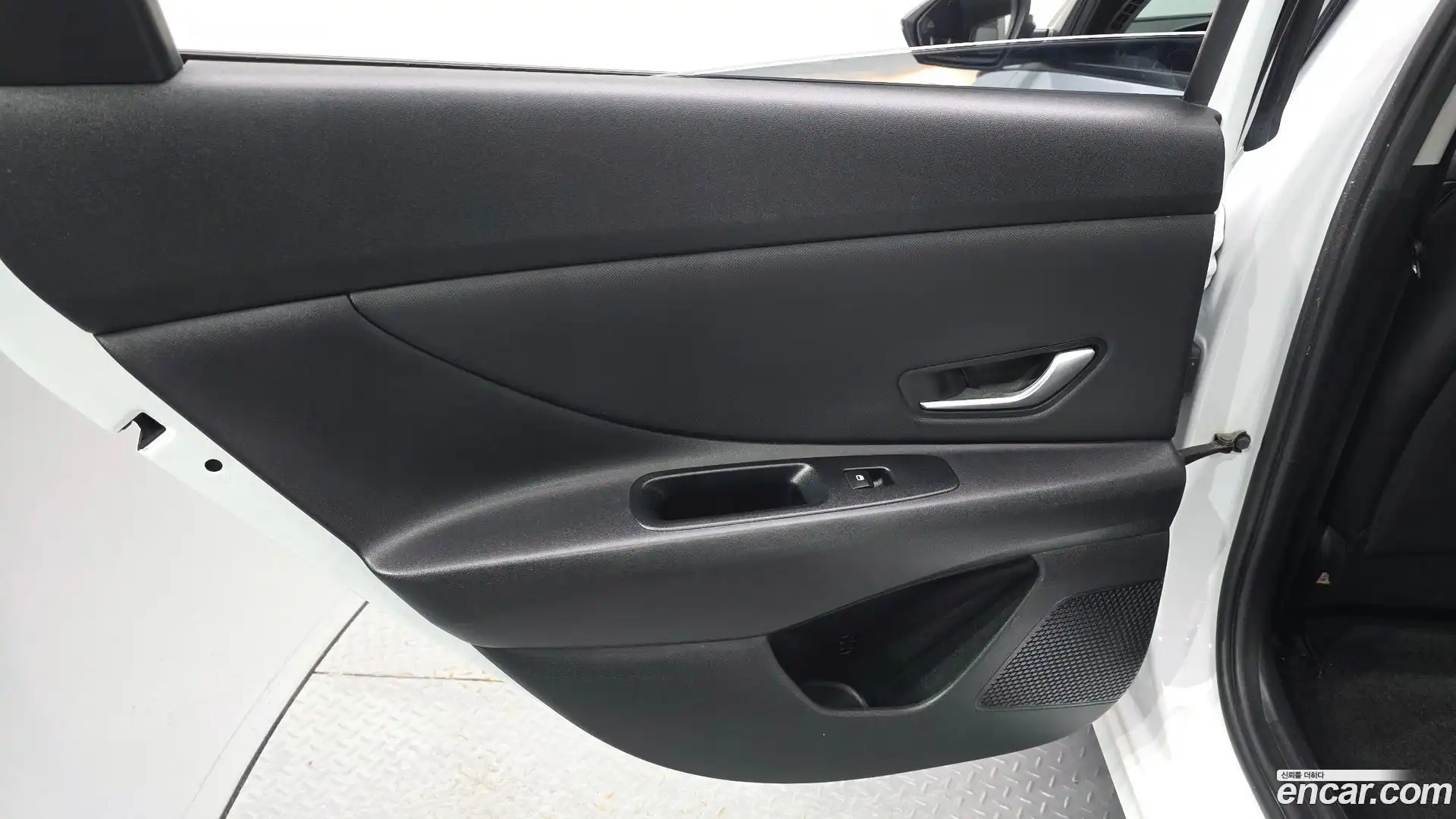 AVANTE Hyundai 2022.4-INNER-035