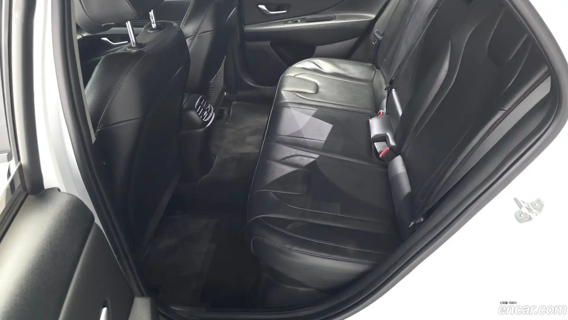 AVANTE Hyundai 2022.3-OPTION-016
