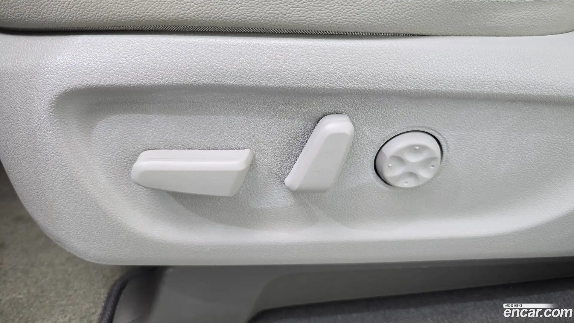 Canival Kia 2020.3-OPTION-044