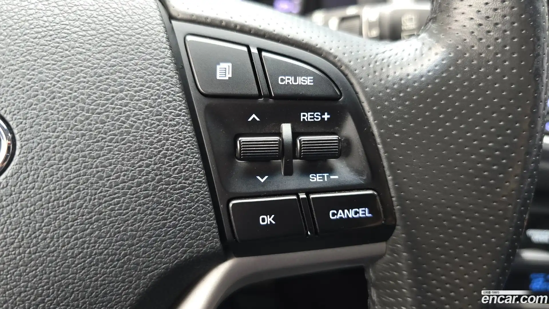 Tucson Hyundai 2017.9-OPTION-023