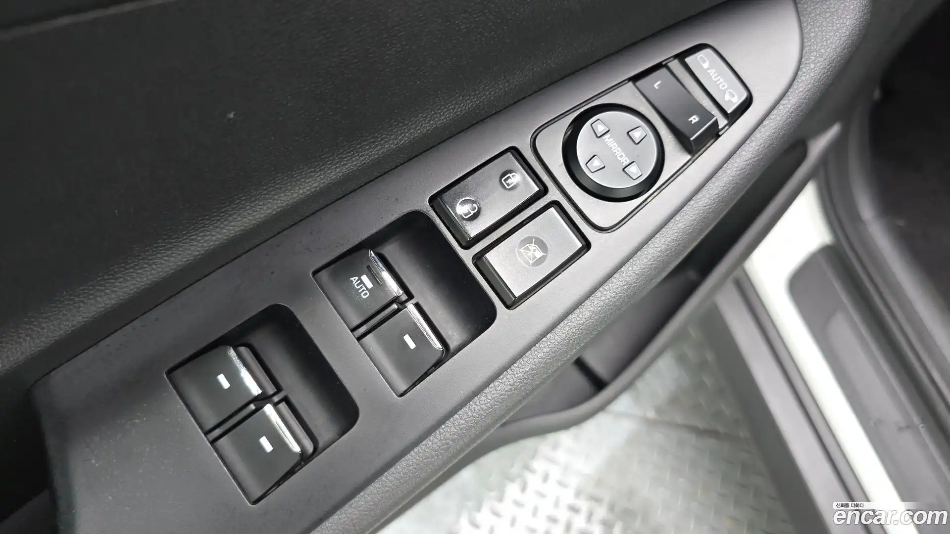 Tucson Hyundai 2017.9-OPTION-046