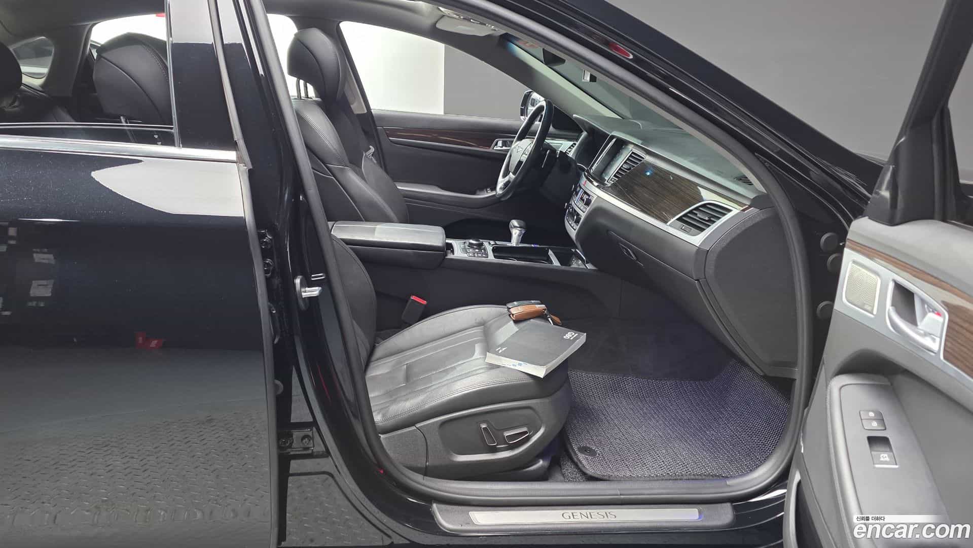 G80 Genesis 2016.10-INNER-036
