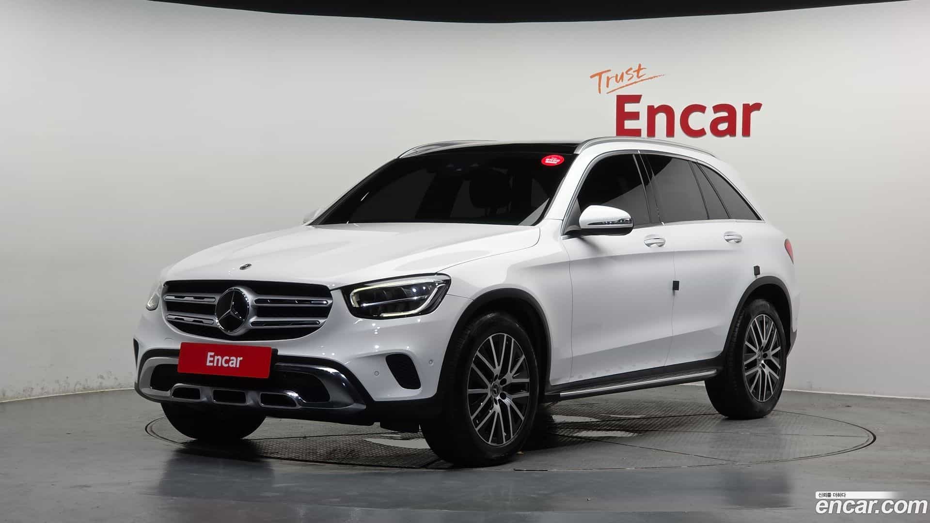 GLC-Class Mercedes-Benz 2021.2-OUTER-001