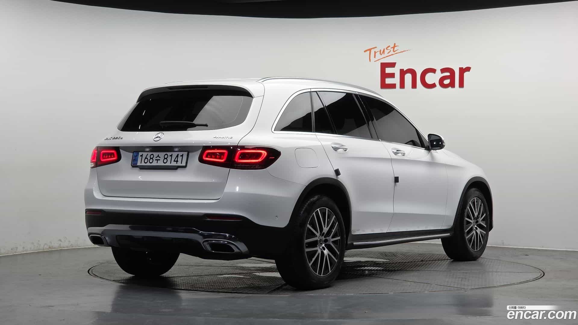 GLC-Class Mercedes-Benz 2021.2-OUTER-002