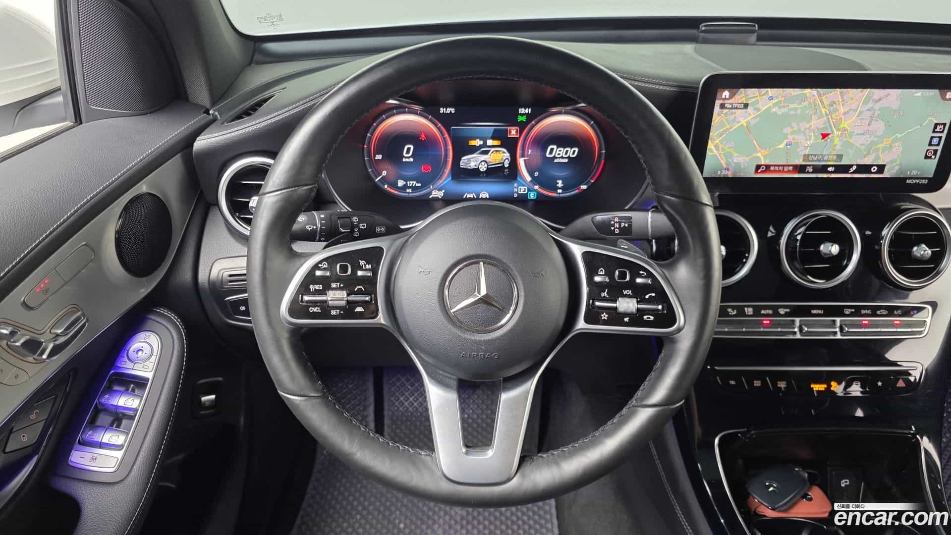 GLC-Class Mercedes-Benz 2021.2-OPTION-017