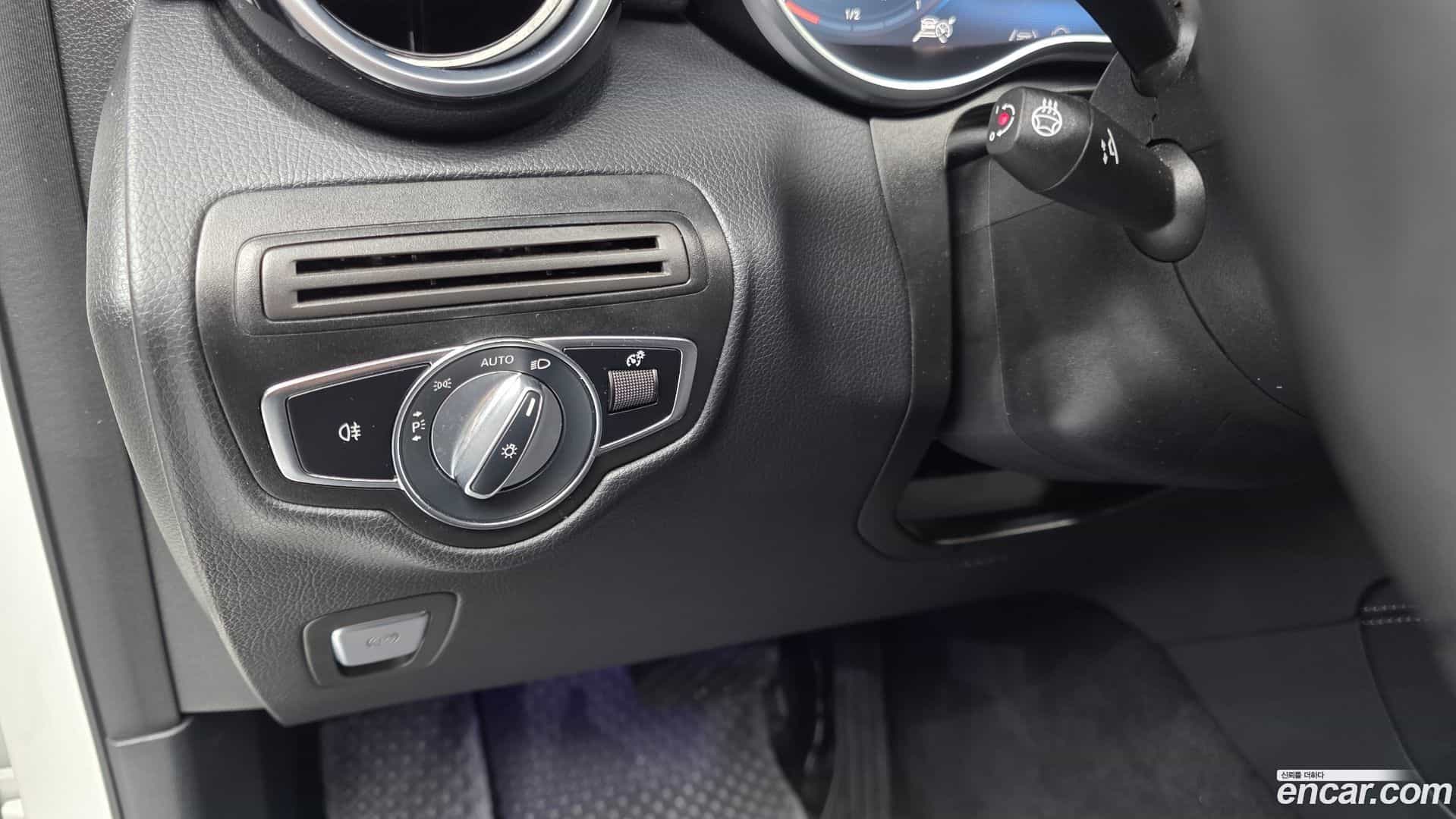 GLC-Class Mercedes-Benz 2021.2-OPTION-043