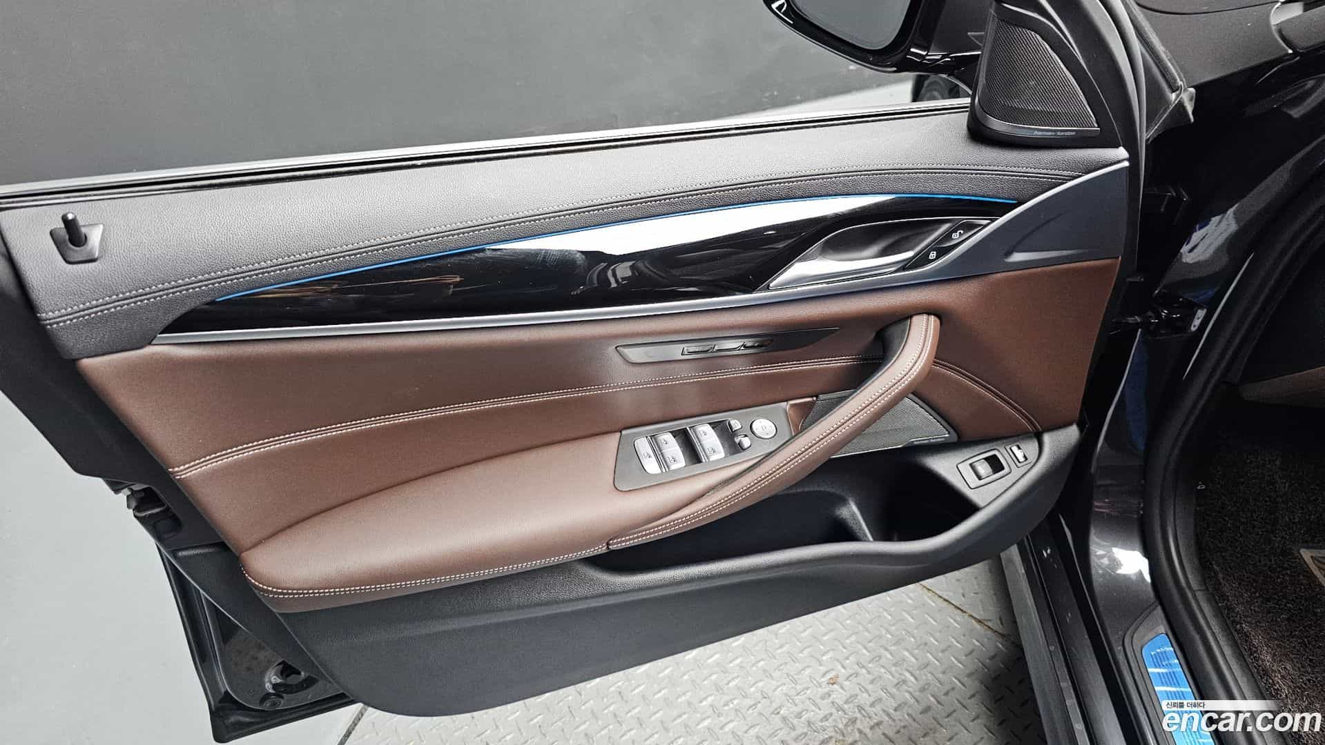 5-Series BMW 2021.10-INNER-034